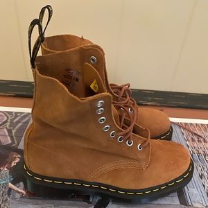 Dr Marten 1460 PASCAL SUEDE size 7 womens